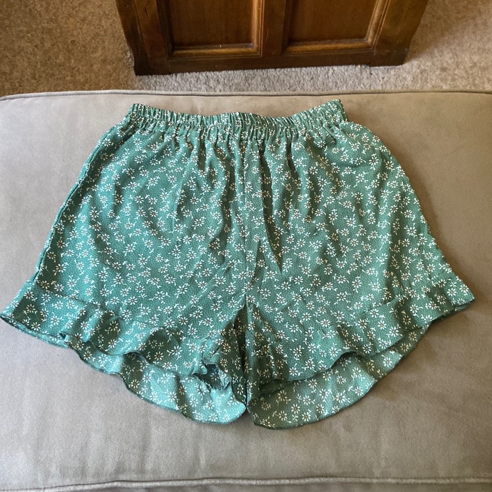 Green shorts with Deisy’s. ROMWE WOMENS large shorts